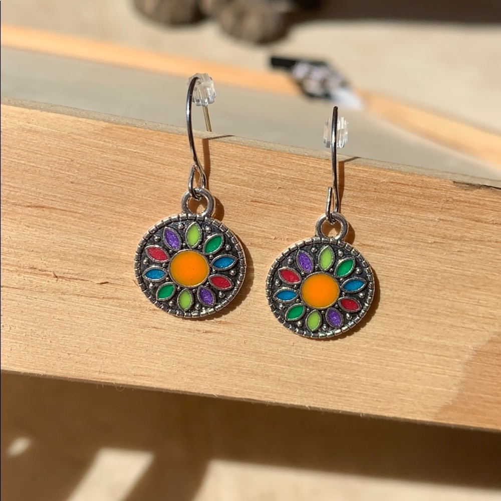 🌻Floral Enamel Earrings🌻